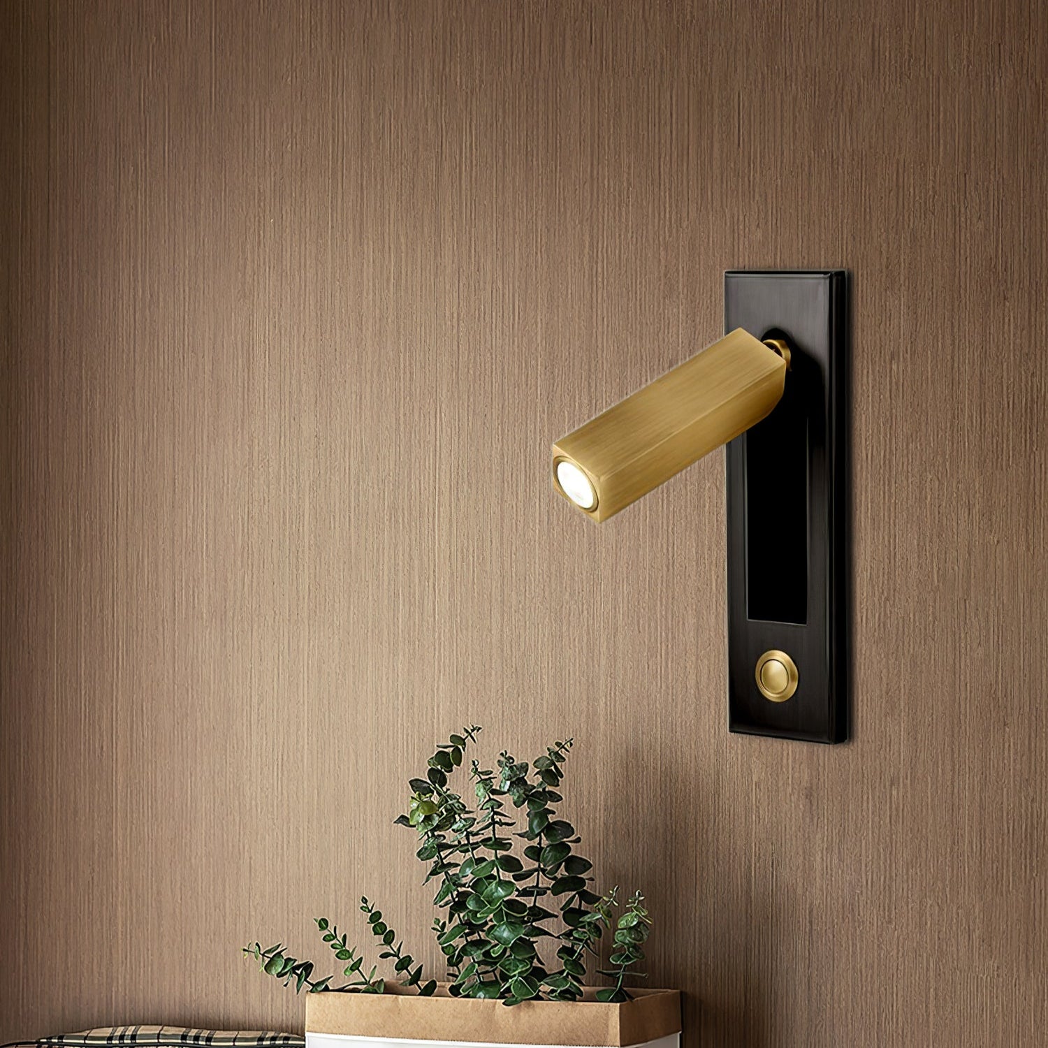Daria Modern Wall Light-Neutral Decor
