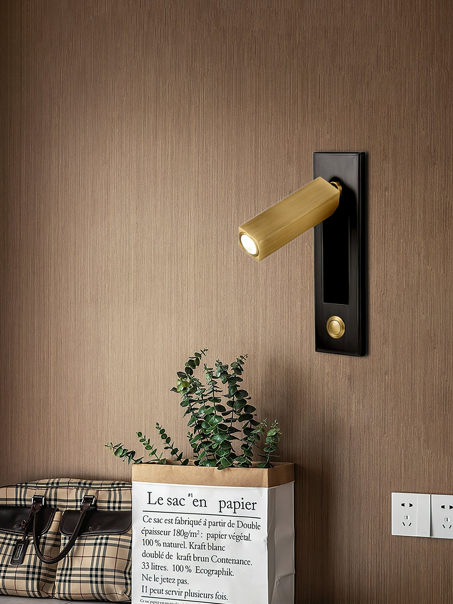 Phelion Embedded Bedside Plug-in Sconce Wall lamp-Neutral Decor