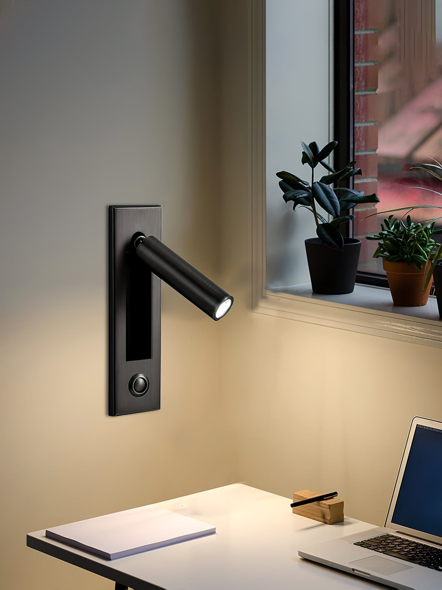 Phelion Embedded Bedside Plug-in Sconce Wall lamp-Neutral Decor