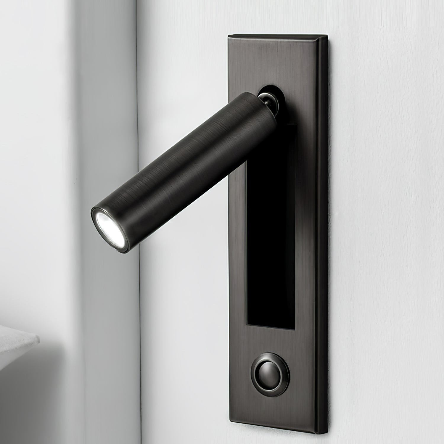 Daria Modern Wall Light-Neutral Decor