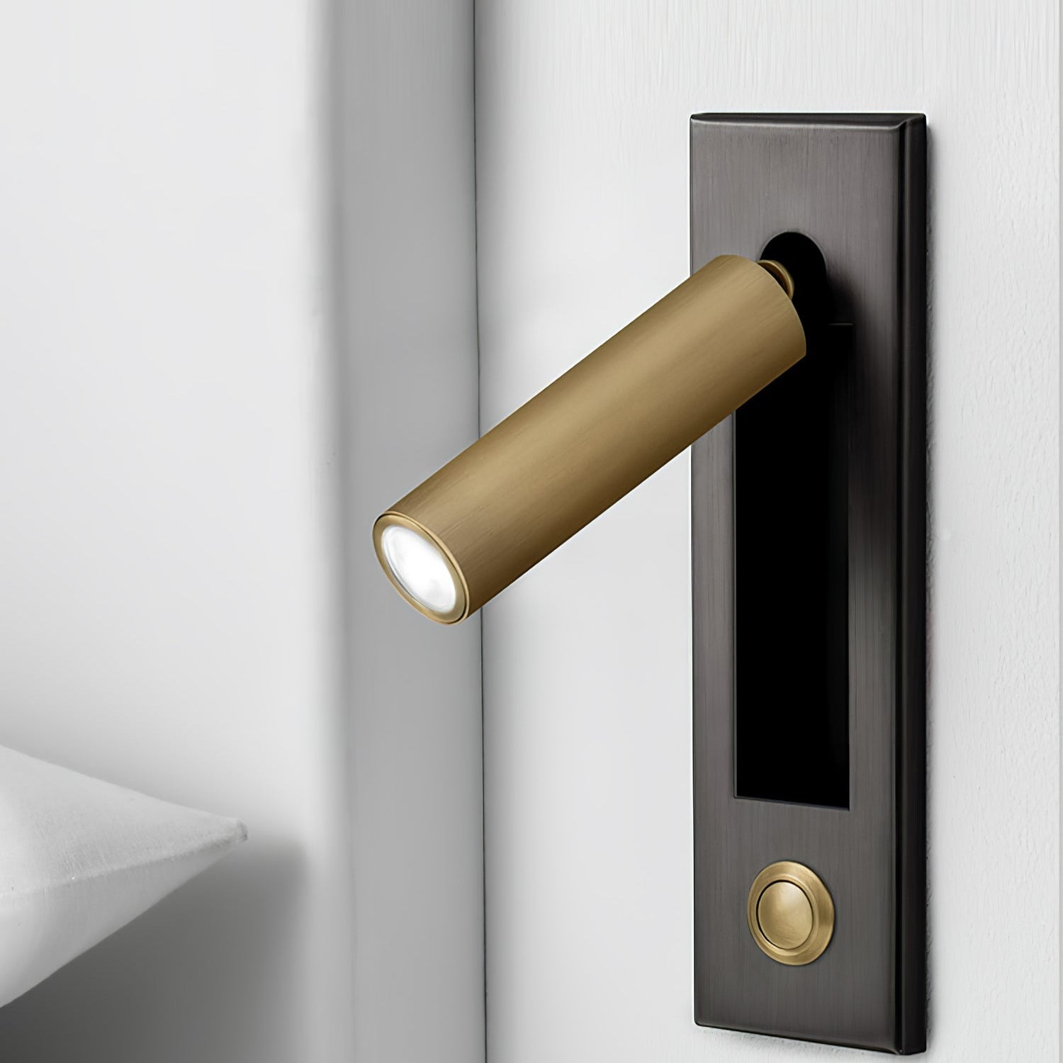 Daria Modern Wall Light-Neutral Decor