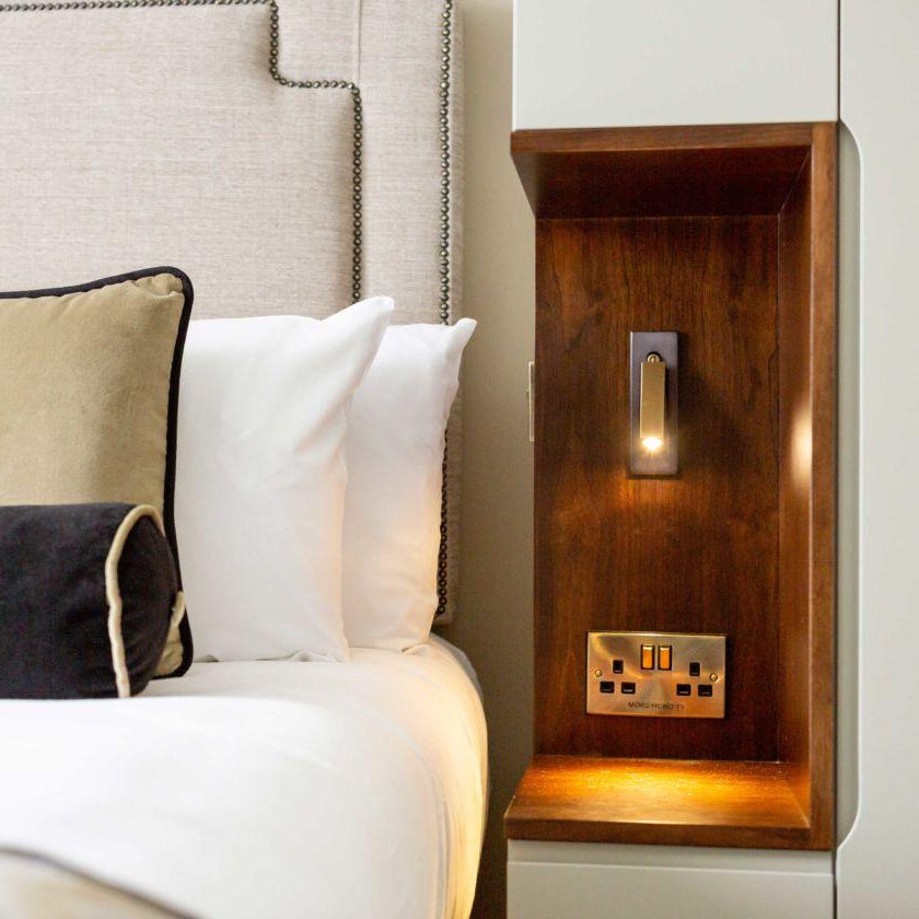 Daria Modern Wall Light-Neutral Decor