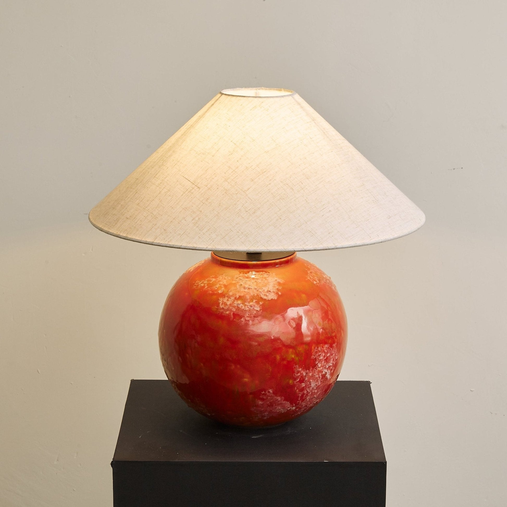 Hemyn Contemporary Ceramics Table Lamp-Neutral Decor