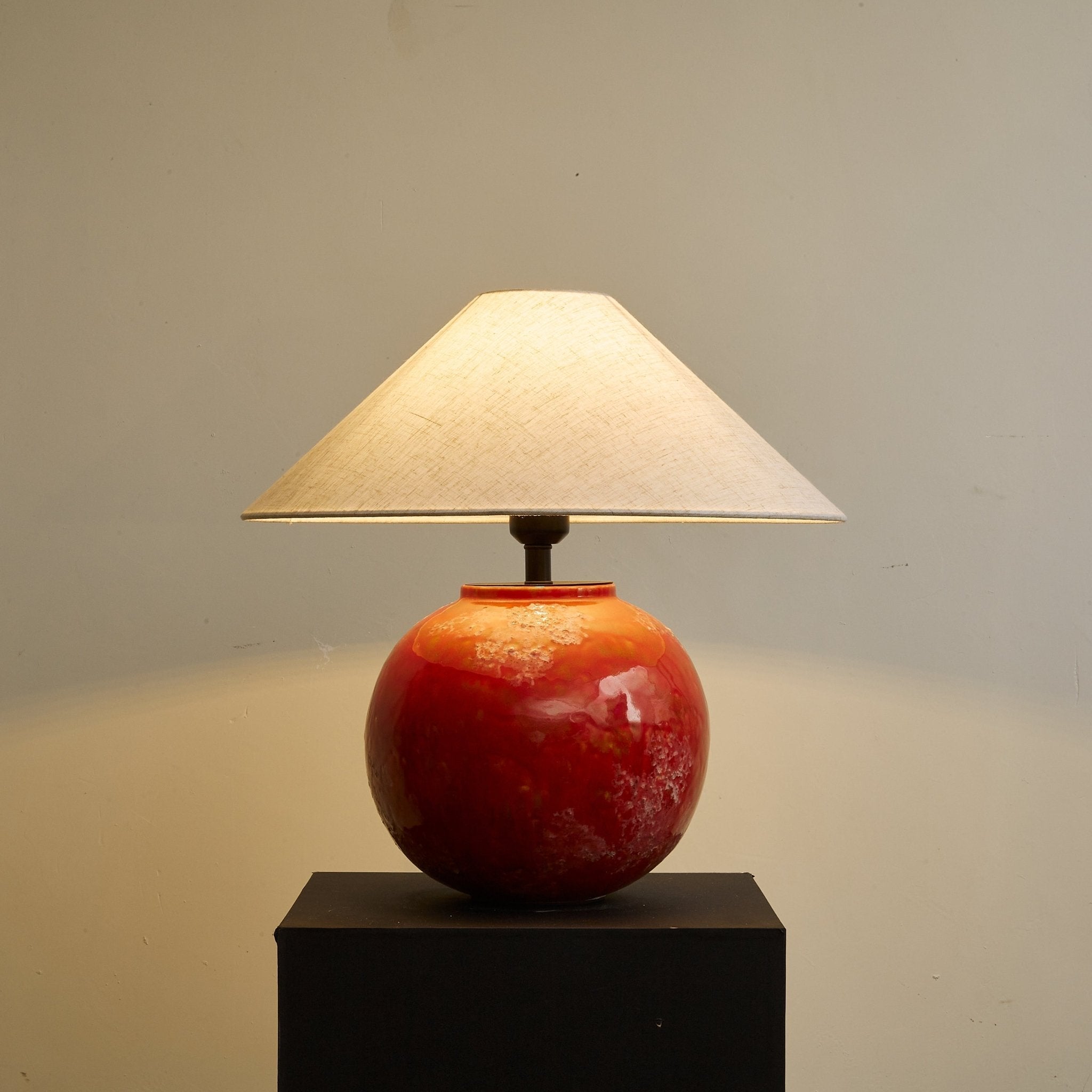 Hemyn Contemporary Ceramics Table Lamp-Neutral Decor