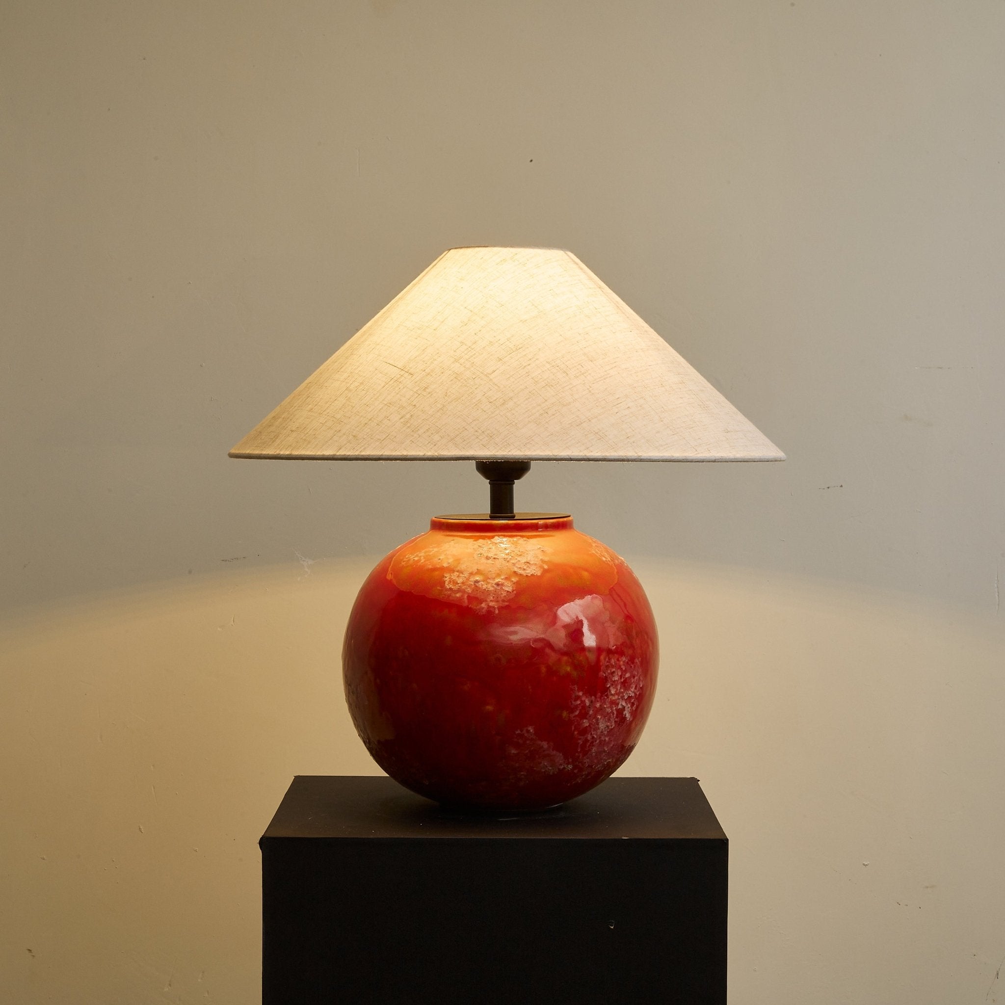 Hemyn Contemporary Ceramics Table Lamp-Neutral Decor