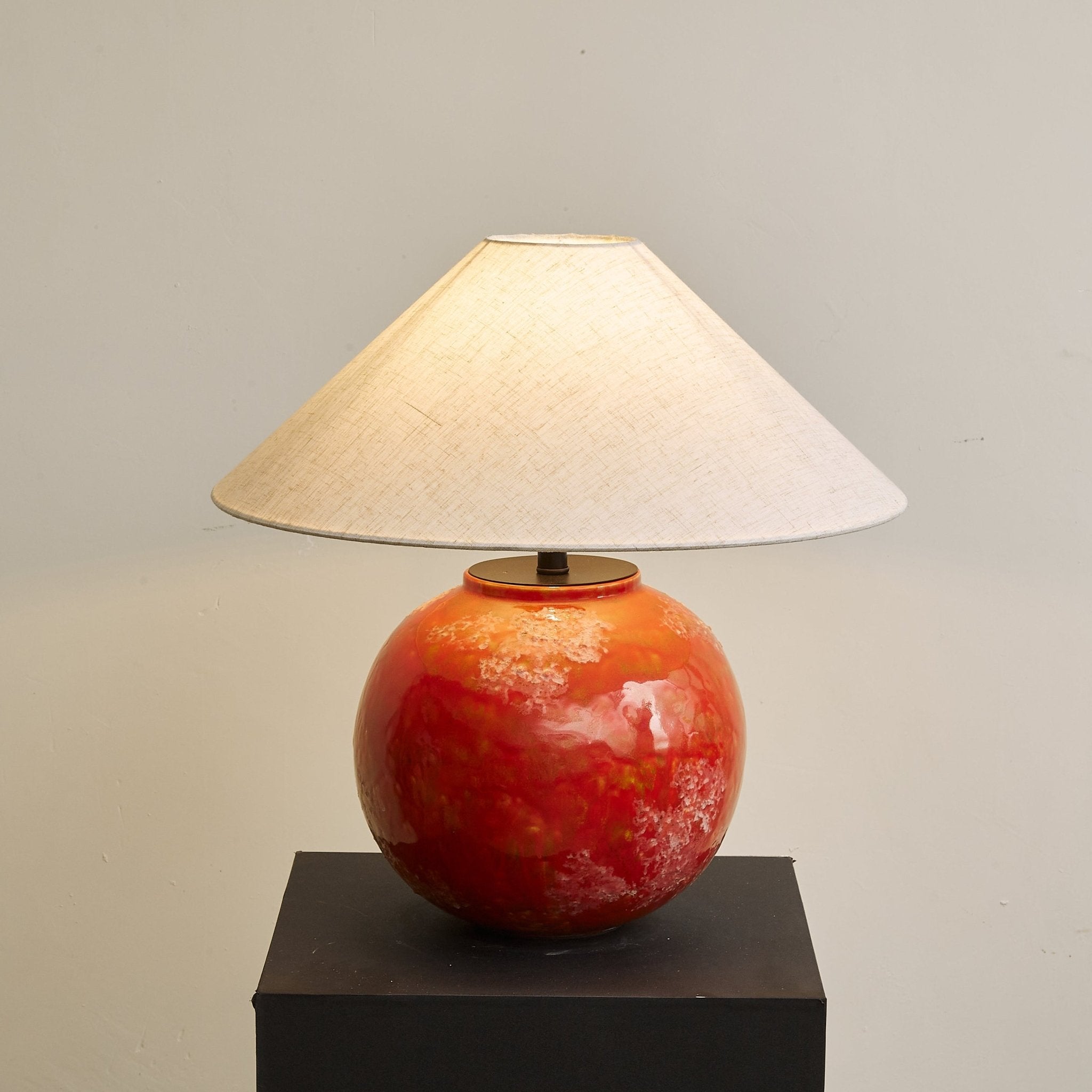 Hemyn Contemporary Ceramics Table Lamp-Neutral Decor