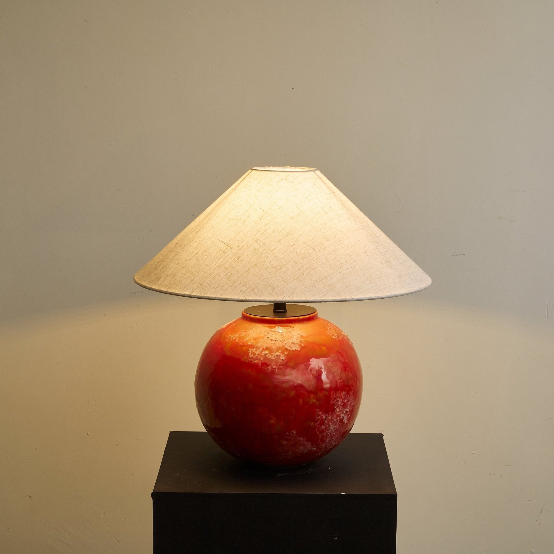 Hemyn Contemporary Ceramics Table Lamp-Neutral Decor