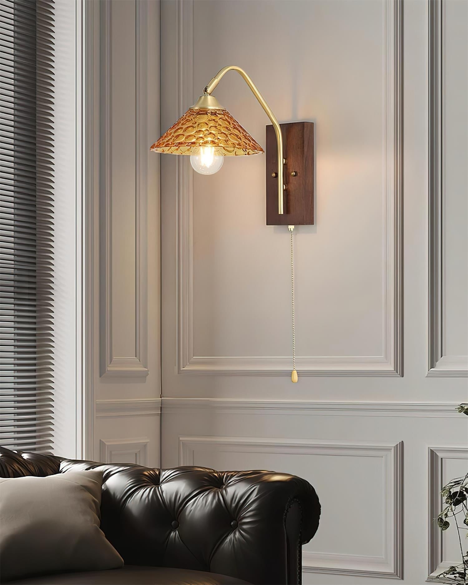 Aurelia Wall Lamp