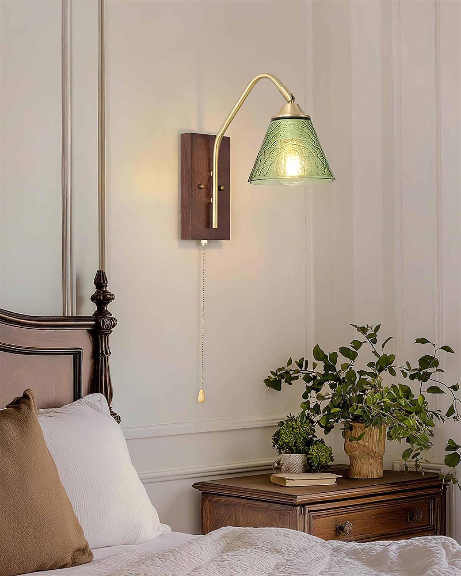 Aurelia Wall Lamp