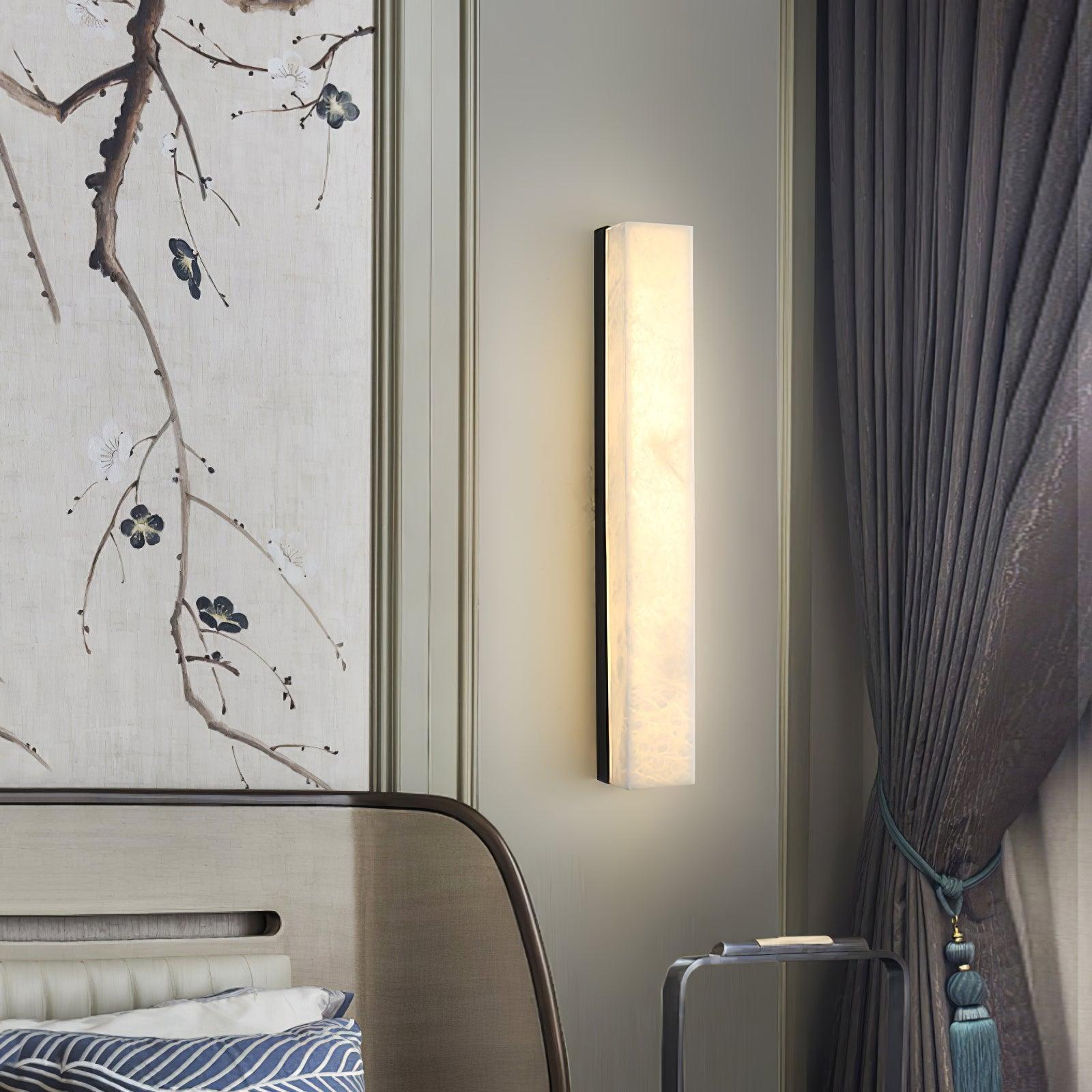 Isen Linear Brass Alabaster Wall Lamp - Neutralighting