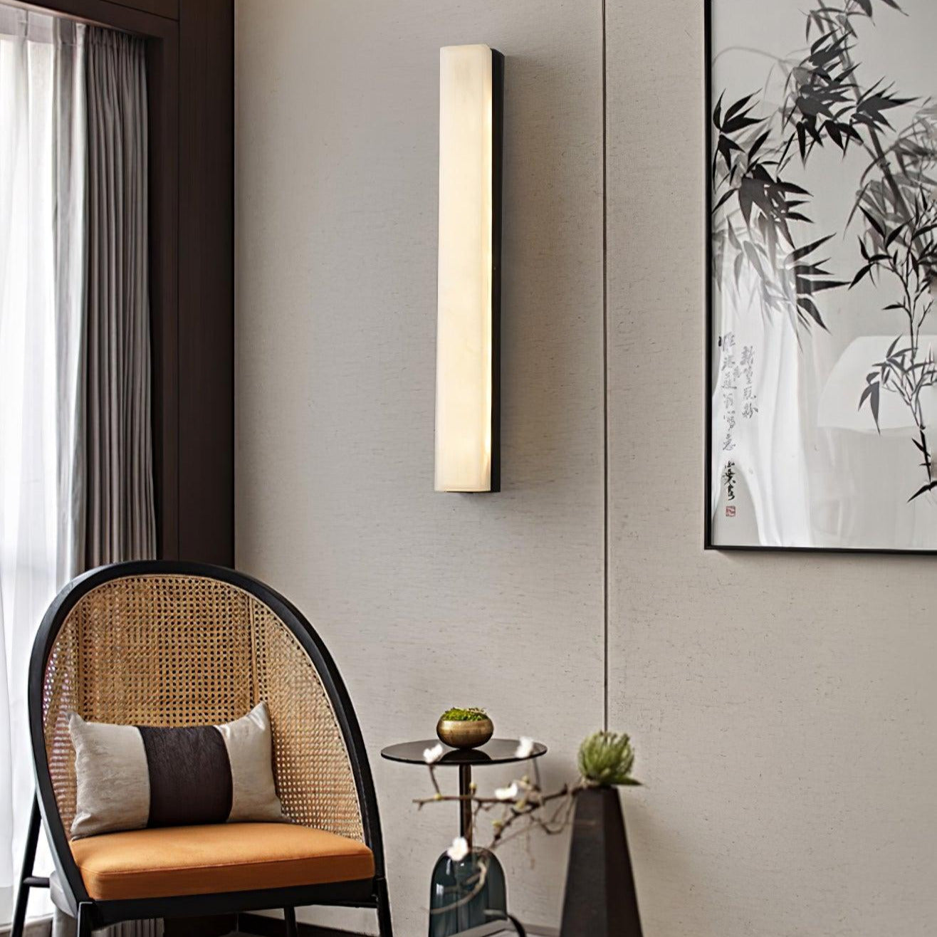 Kristy Linear Brass Alabaster Wall Lamp - Neutralighting