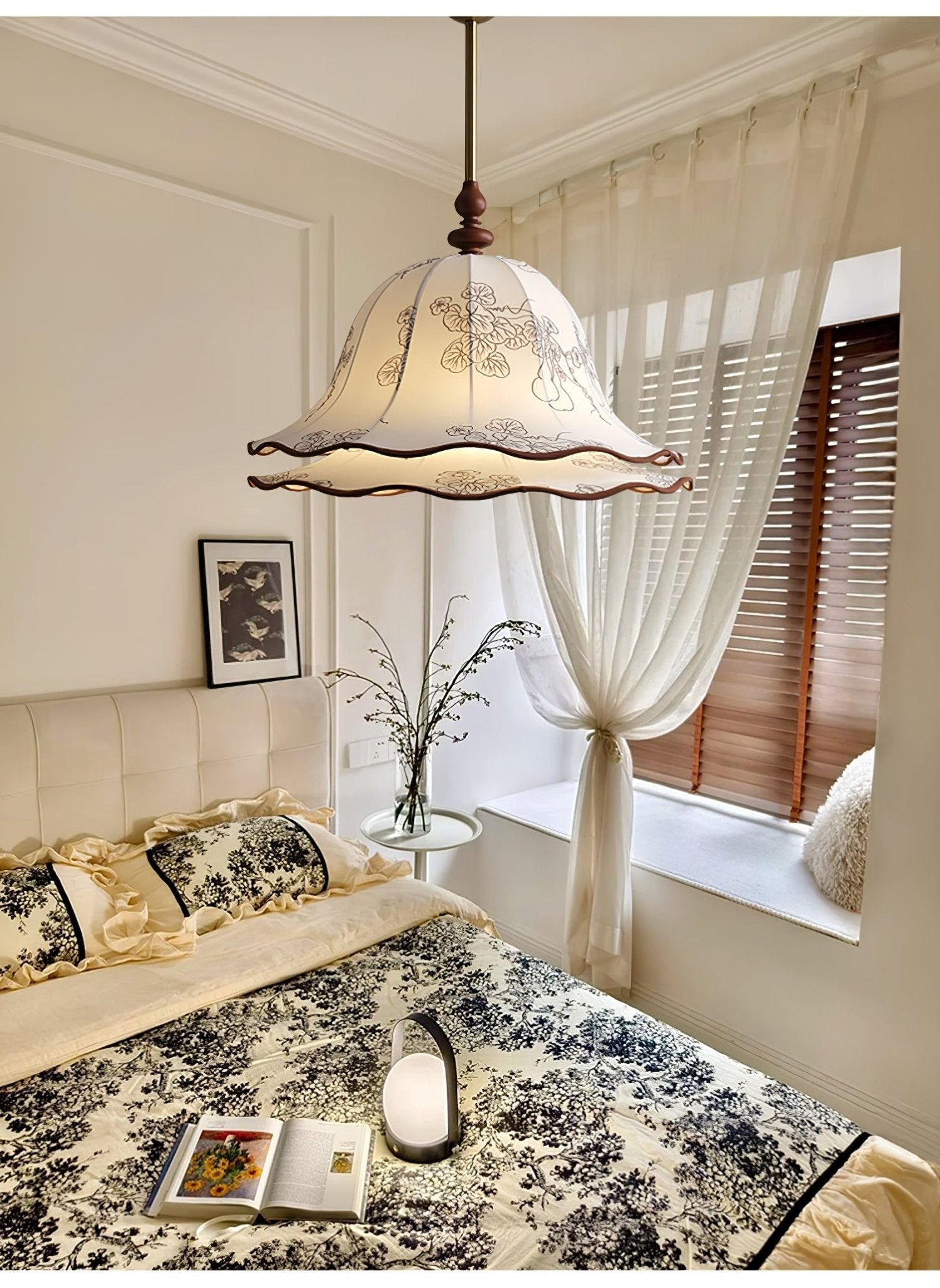 Ilsilis Traditional Elegance Floral Fabric Wood Pendant Lamp-Neutral Decor