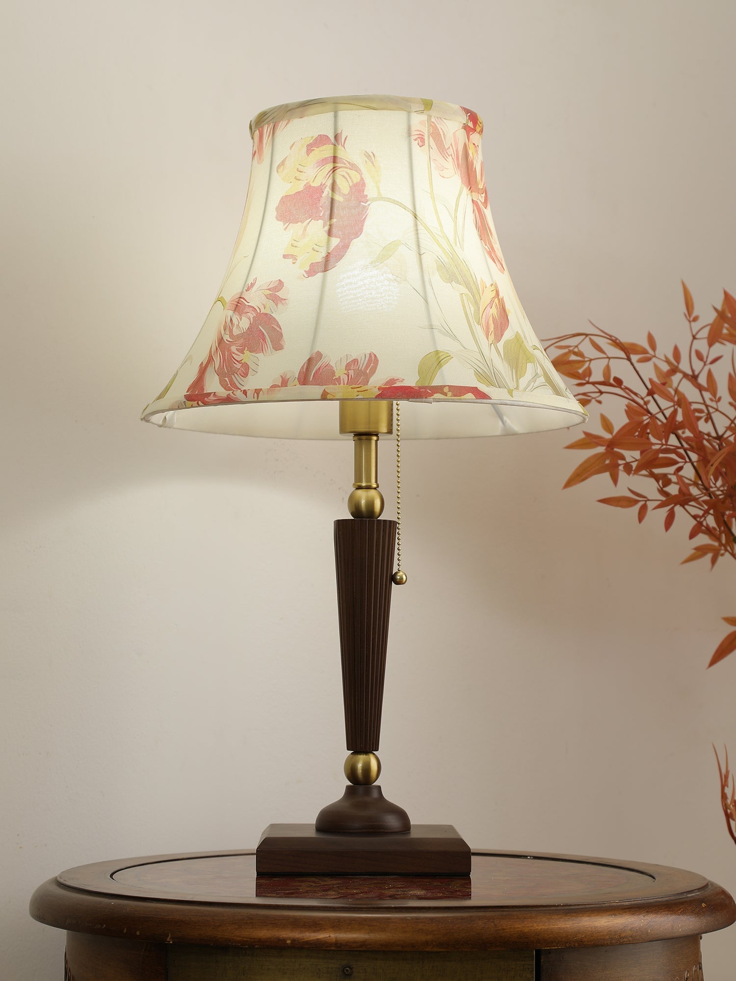 Zarw Wood & Fabric Table Lamp-Neutral Decor