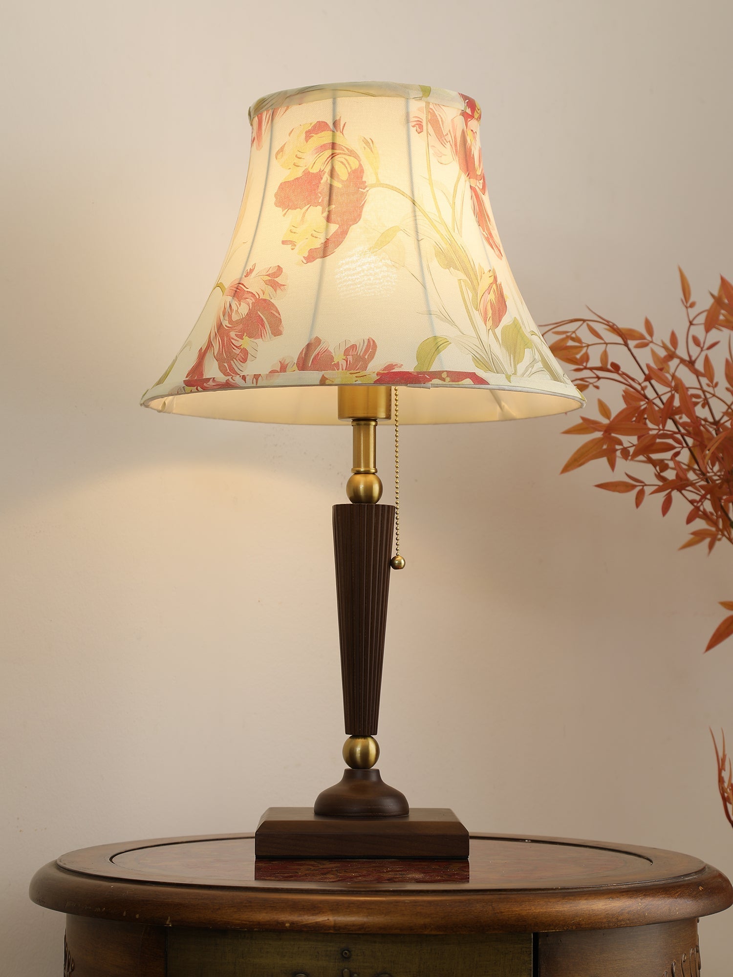 Zarw Wood & Fabric Table Lamp-Neutral Decor