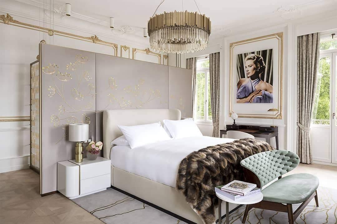 Avenu Chandelier Gold Crystal Golden-Neutral Decor