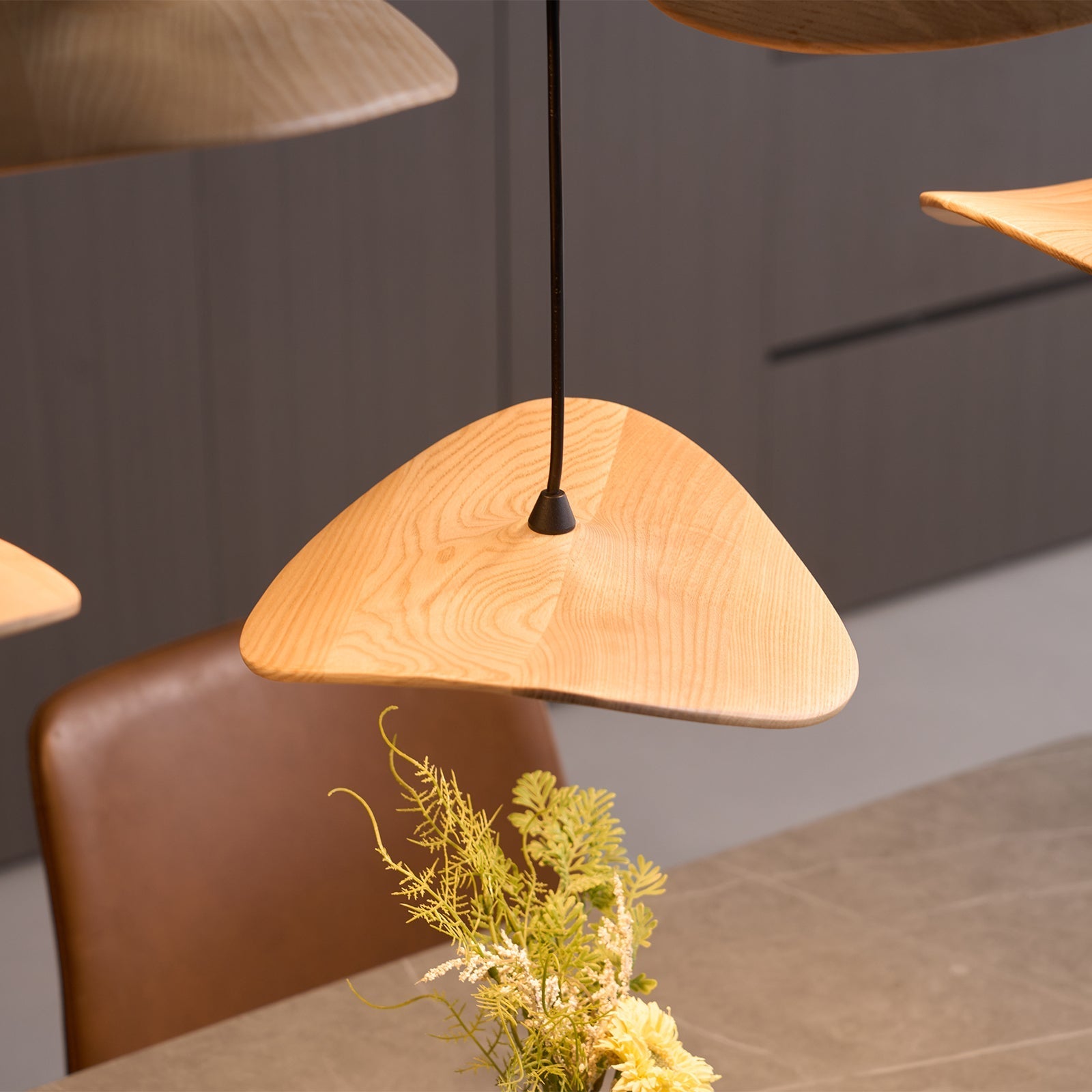 Abbott Modern Minimalist Empty Leaf Wood Chandelier-Neutral Decor