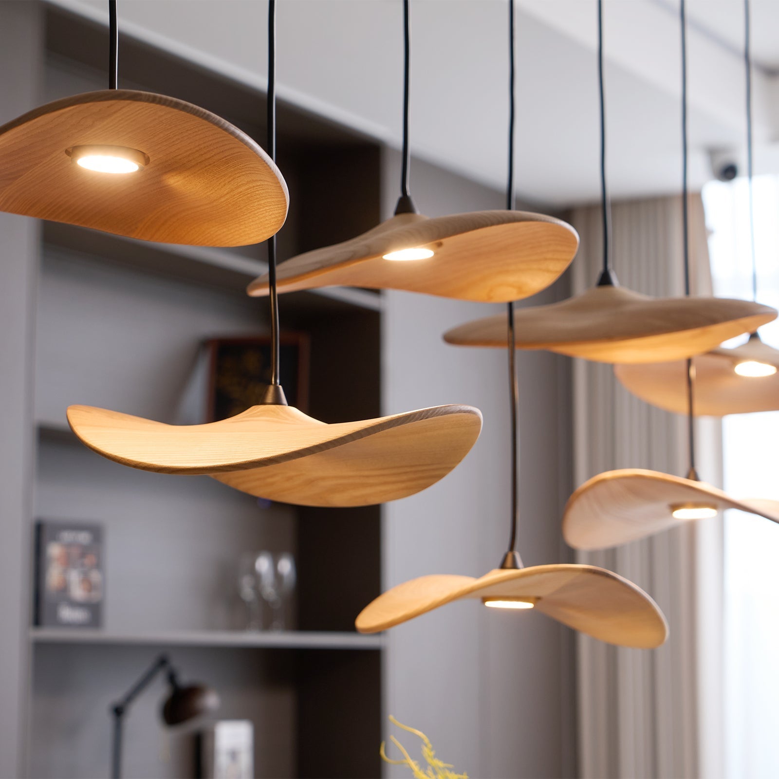 Abbott Modern Minimalist Empty Leaf Wood Chandelier-Neutral Decor