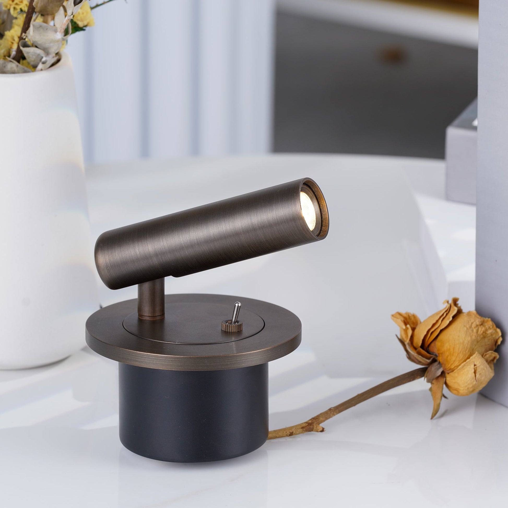 Galenor Modern Minimalist Reading Wall Lamp-Neutral Decor