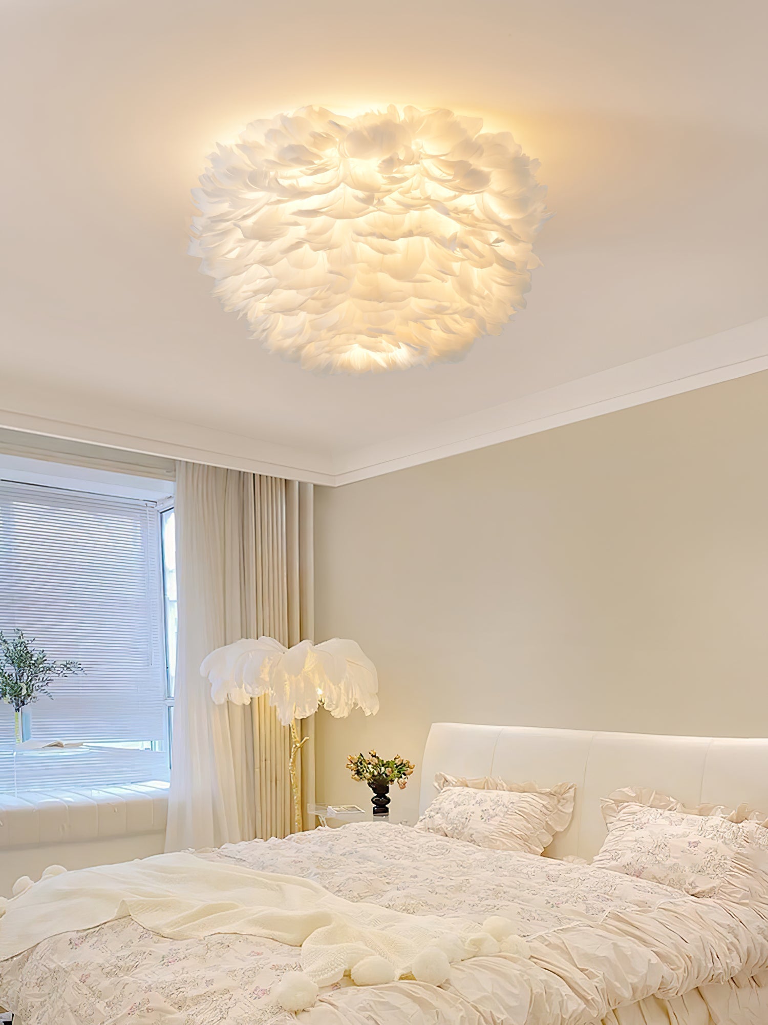 Zalore Premium Nordic Art Feathered Ceiling Lamp-Neutral Decor
