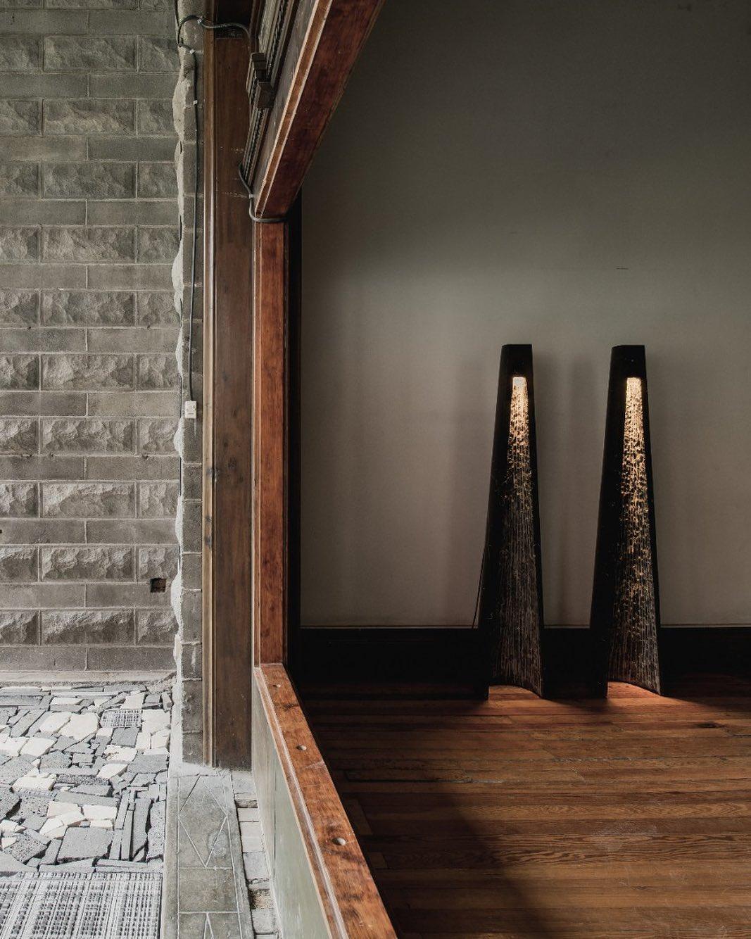 Lave Marble Floor Lamp-Neutral Decor