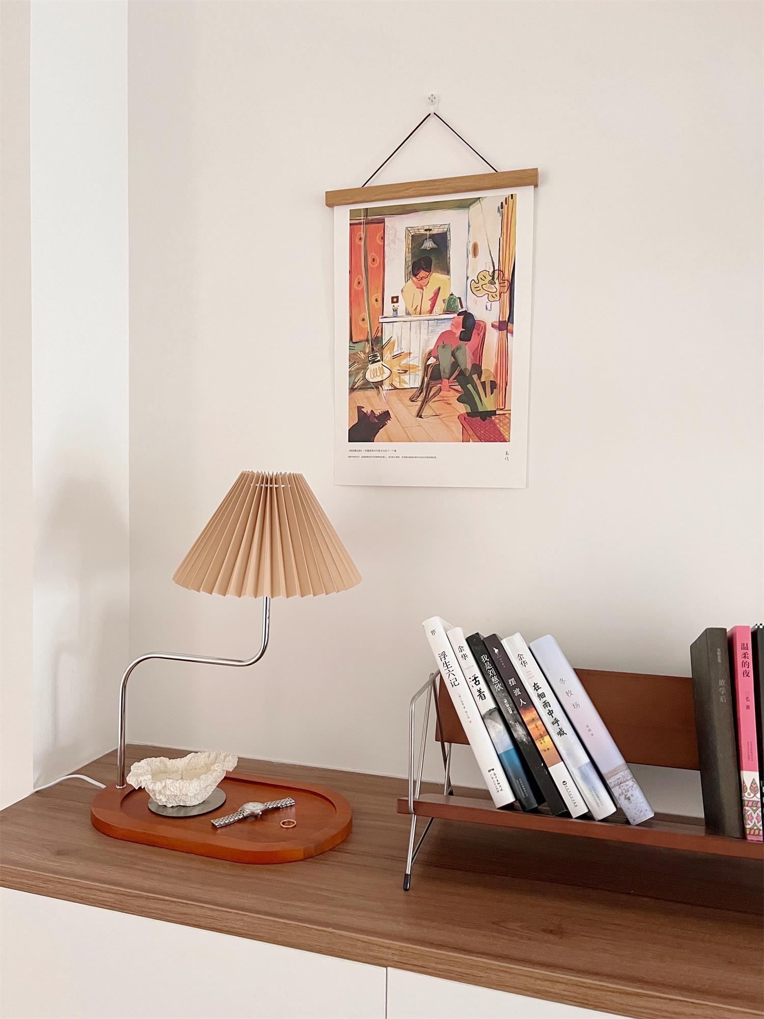 Ornelle Wood Fabric Artistic Table Lamp-Neutral Decor