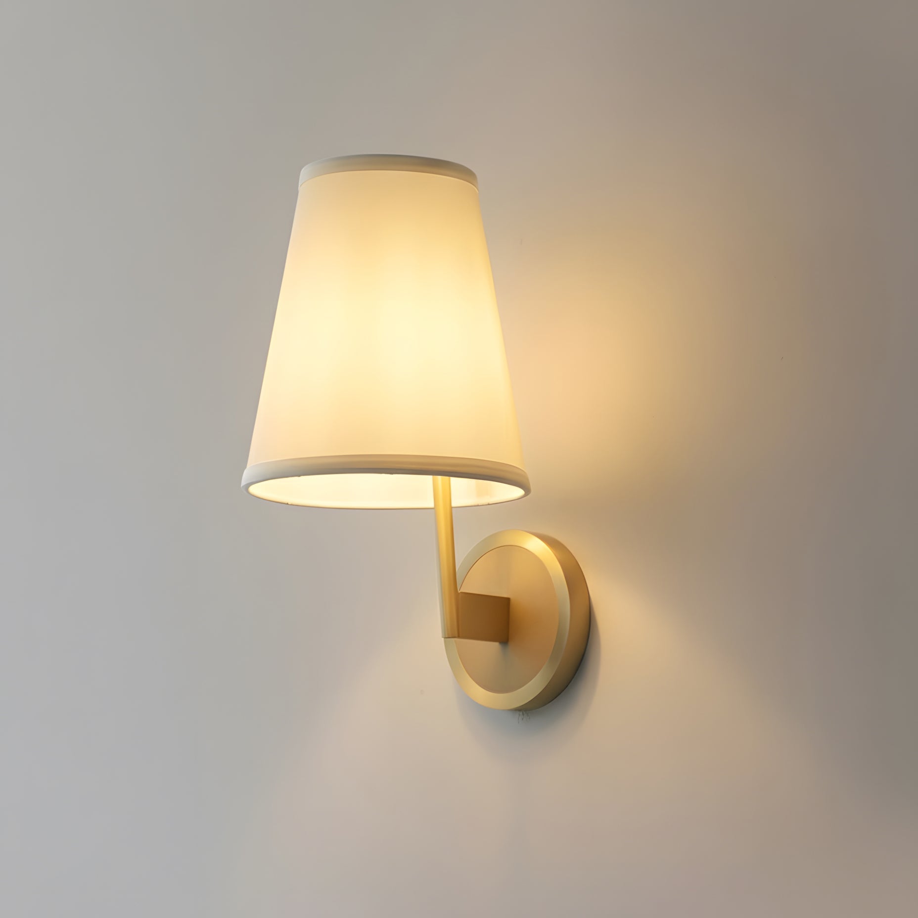 Jude Wall Lamp