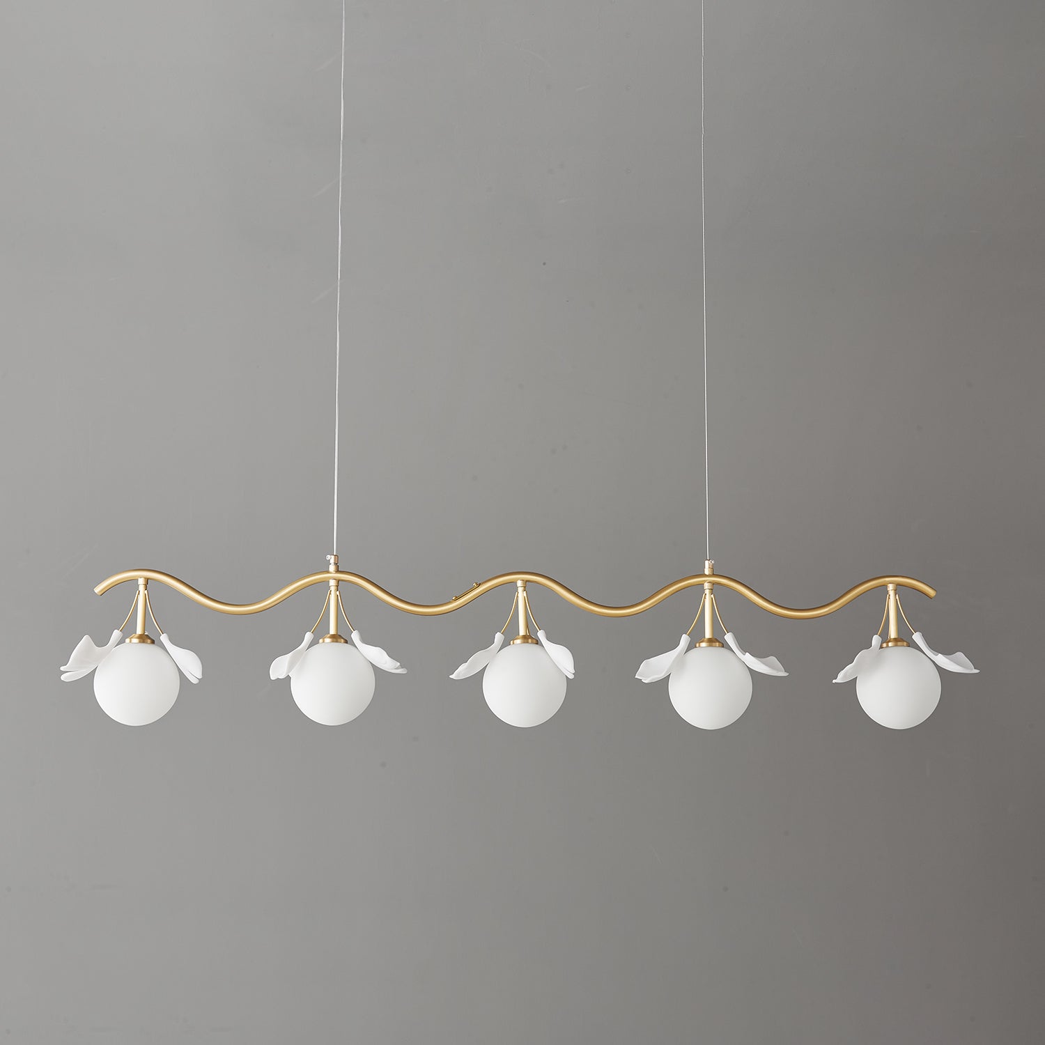 Hunell Floral Brass Chandelier-Neutral Decor