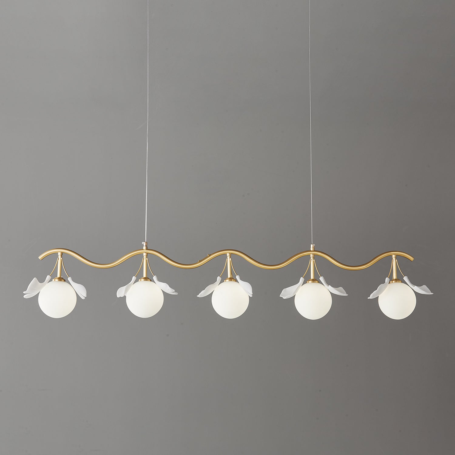Hunell Floral Brass Chandelier-Neutral Decor