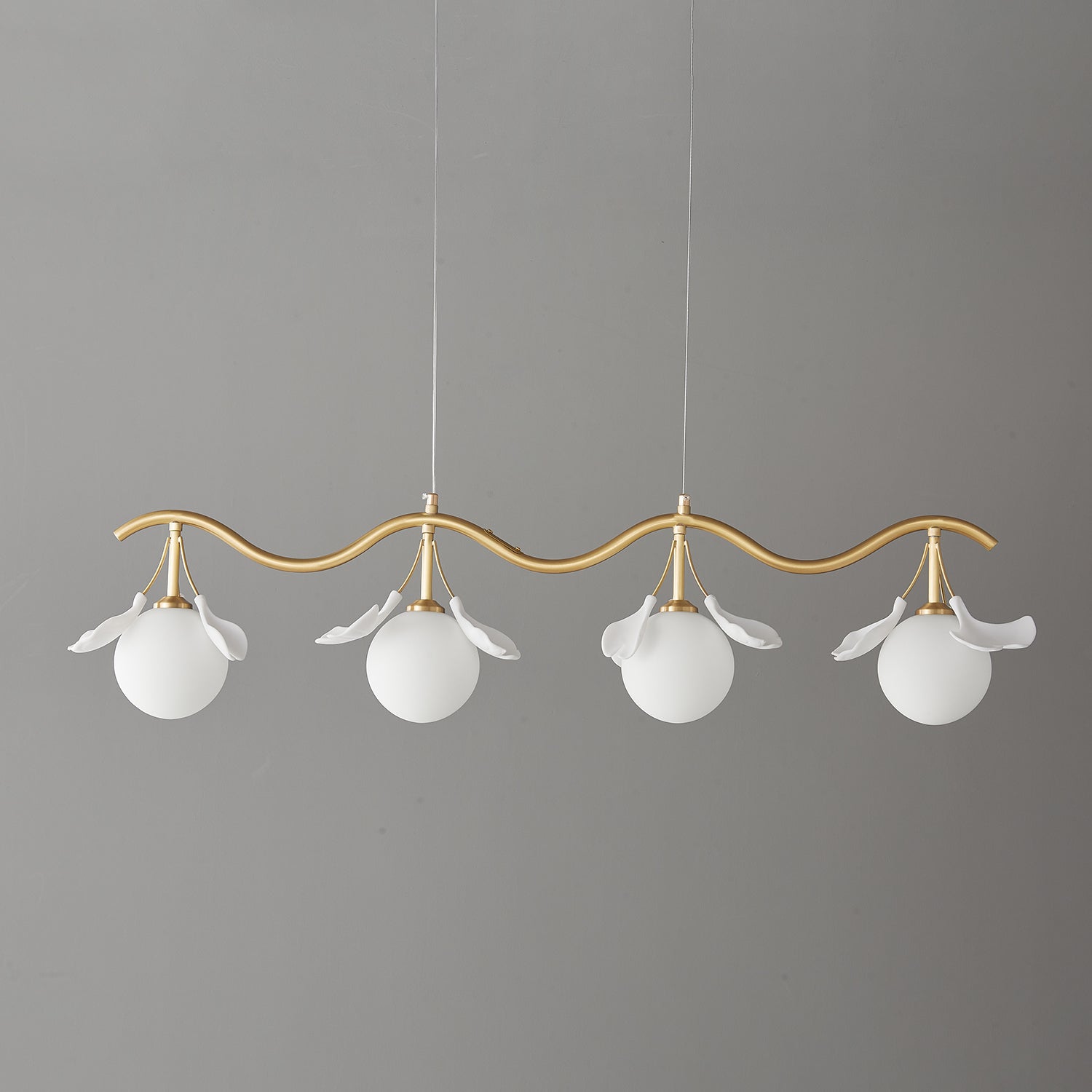 Hunell Floral Brass Chandelier-Neutral Decor
