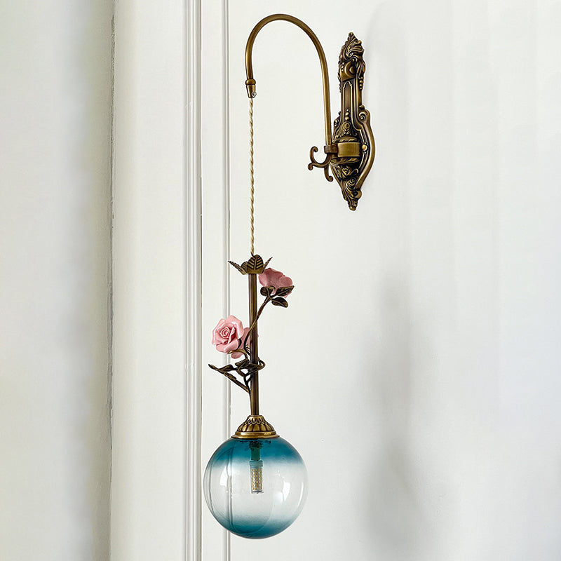 Rosalinde Sconce
