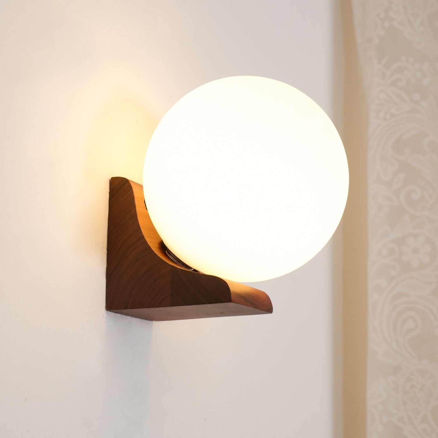 Icarara Modern Minimalist Orb Wood Glass Wall Lamp-Neutral Decor