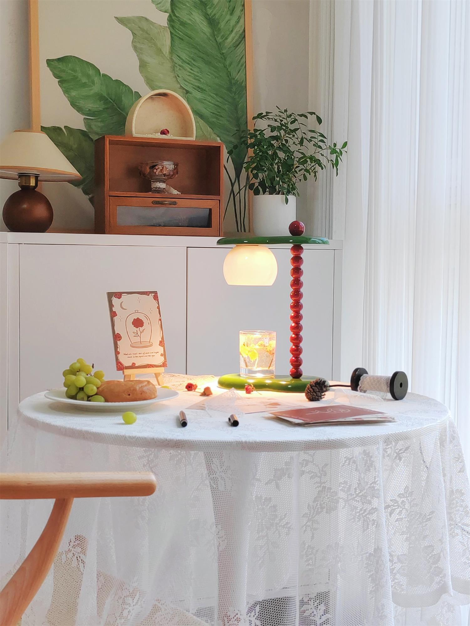 Viloce Resin Traditional Table Lamp-Neutral Decor