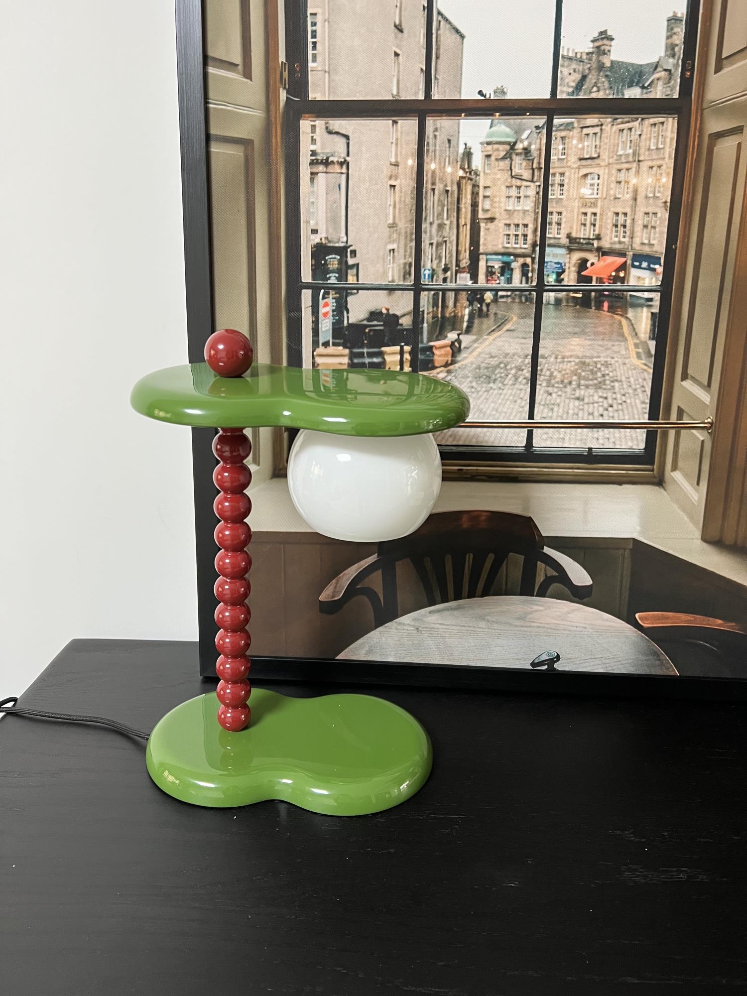 Viloce Resin Traditional Table Lamp-Neutral Decor