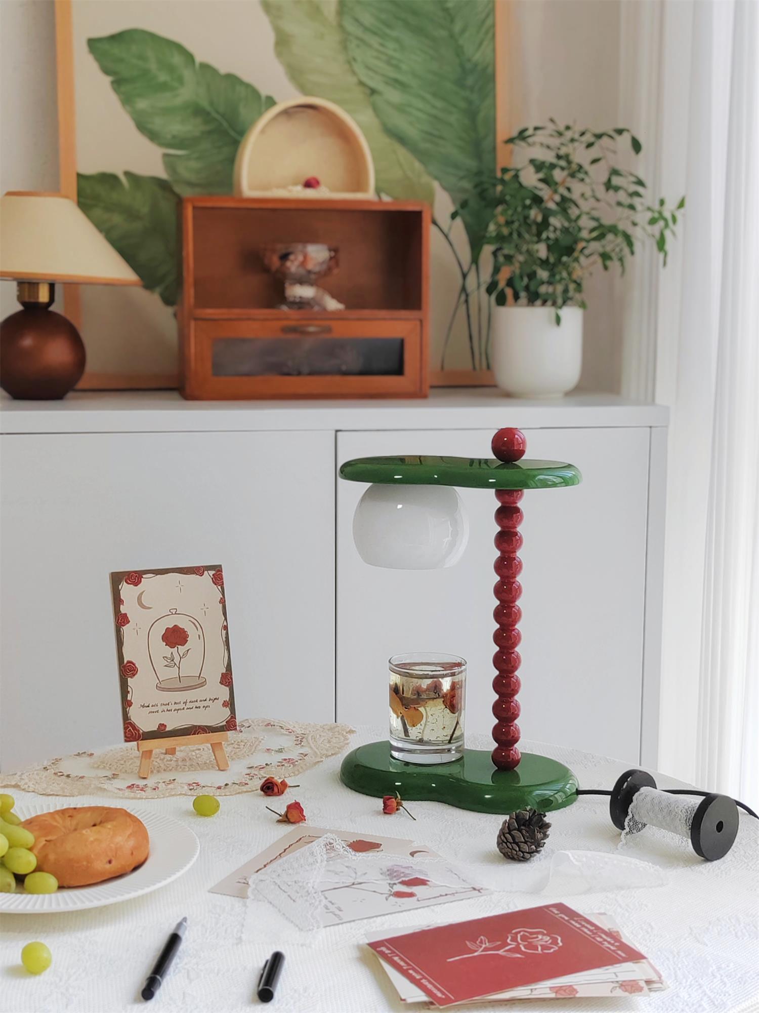 Viloce Resin Traditional Table Lamp-Neutral Decor