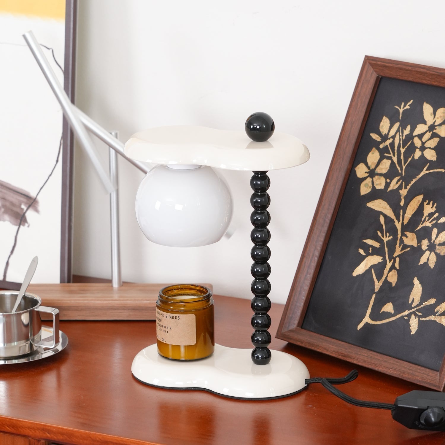 Viloce Resin Traditional Table Lamp-Neutral Decor