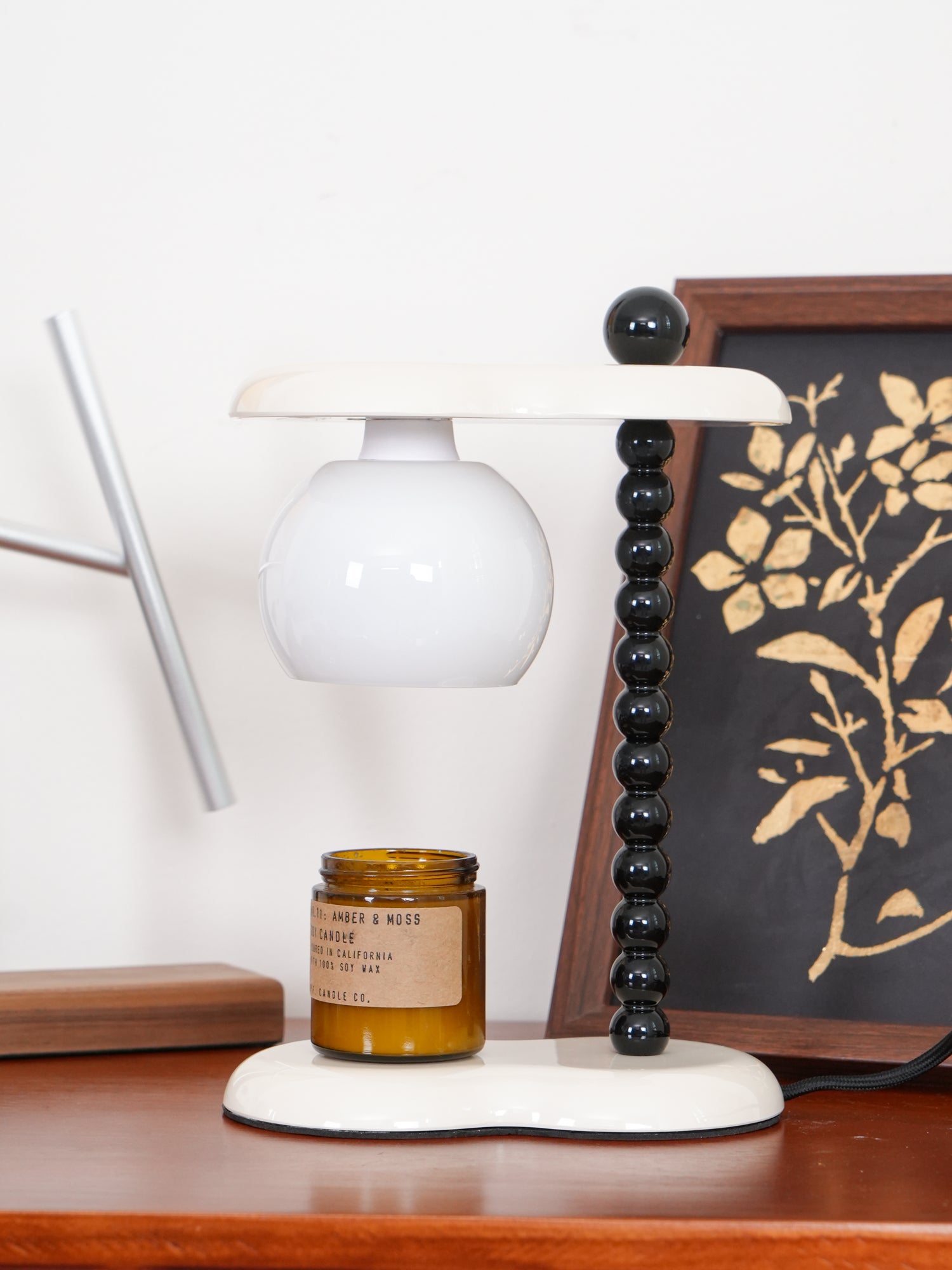 Viloce Resin Traditional Table Lamp-Neutral Decor