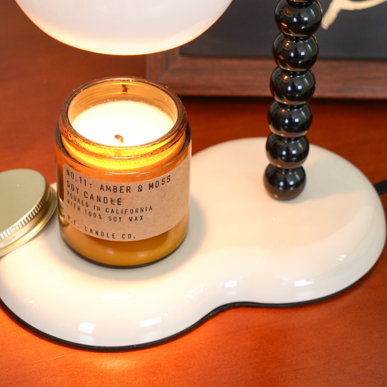 Viloce Resin Traditional Table Lamp-Neutral Decor