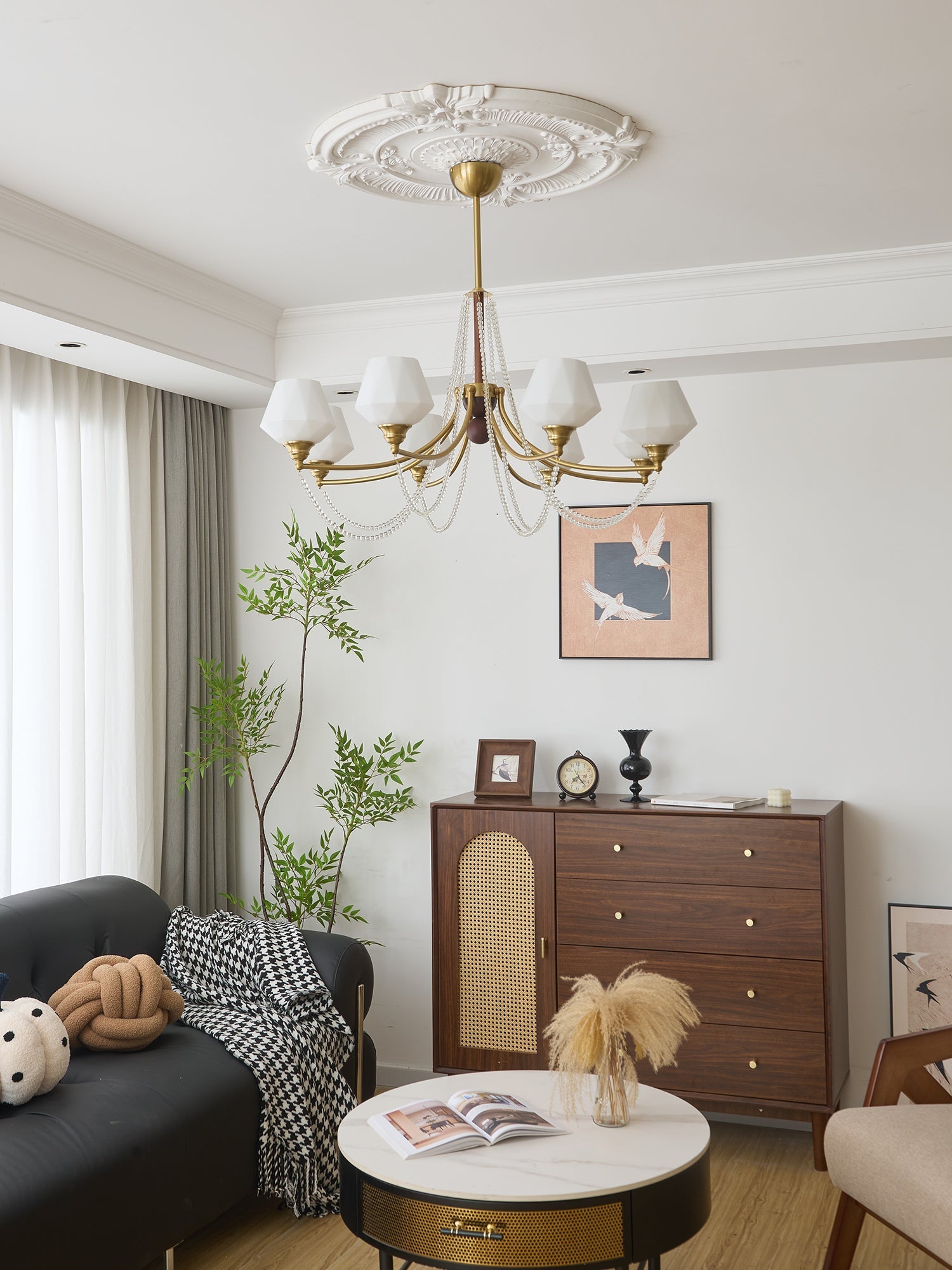 Othaus Traditional Elegance Vintage Wood Chandelier-Neutral Decor