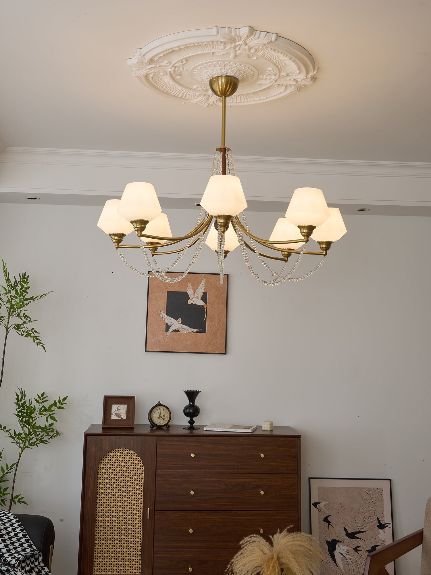 Othaus Traditional Elegance Vintage Wood Chandelier-Neutral Decor