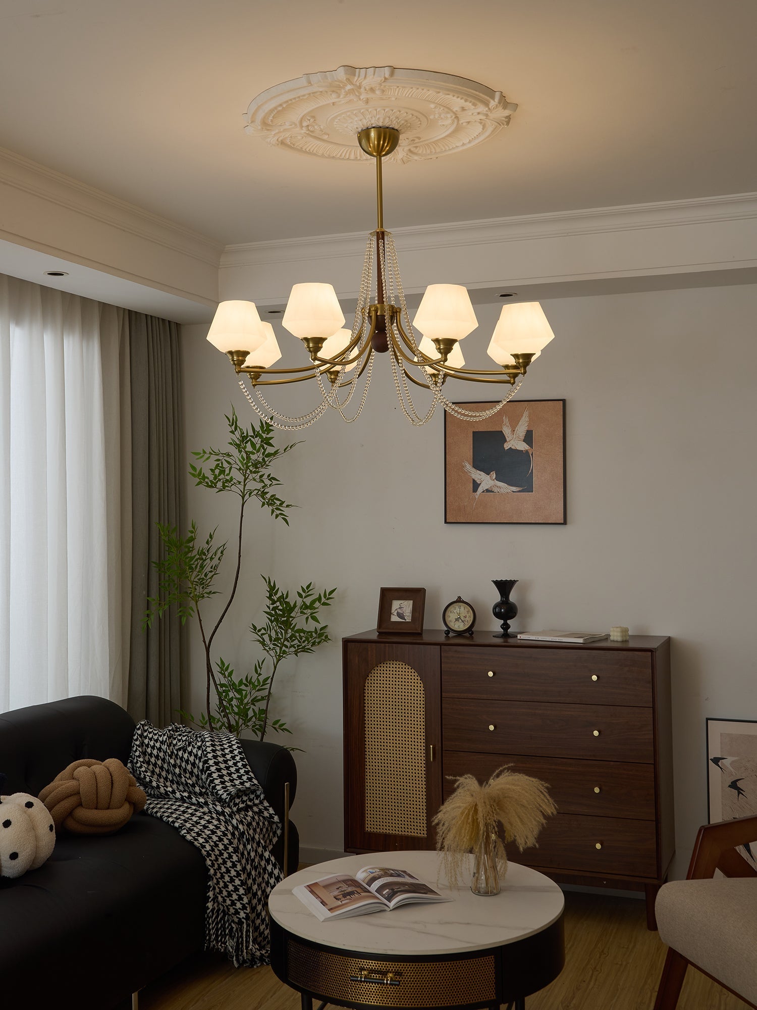 Othaus Traditional Elegance Vintage Wood Chandelier-Neutral Decor