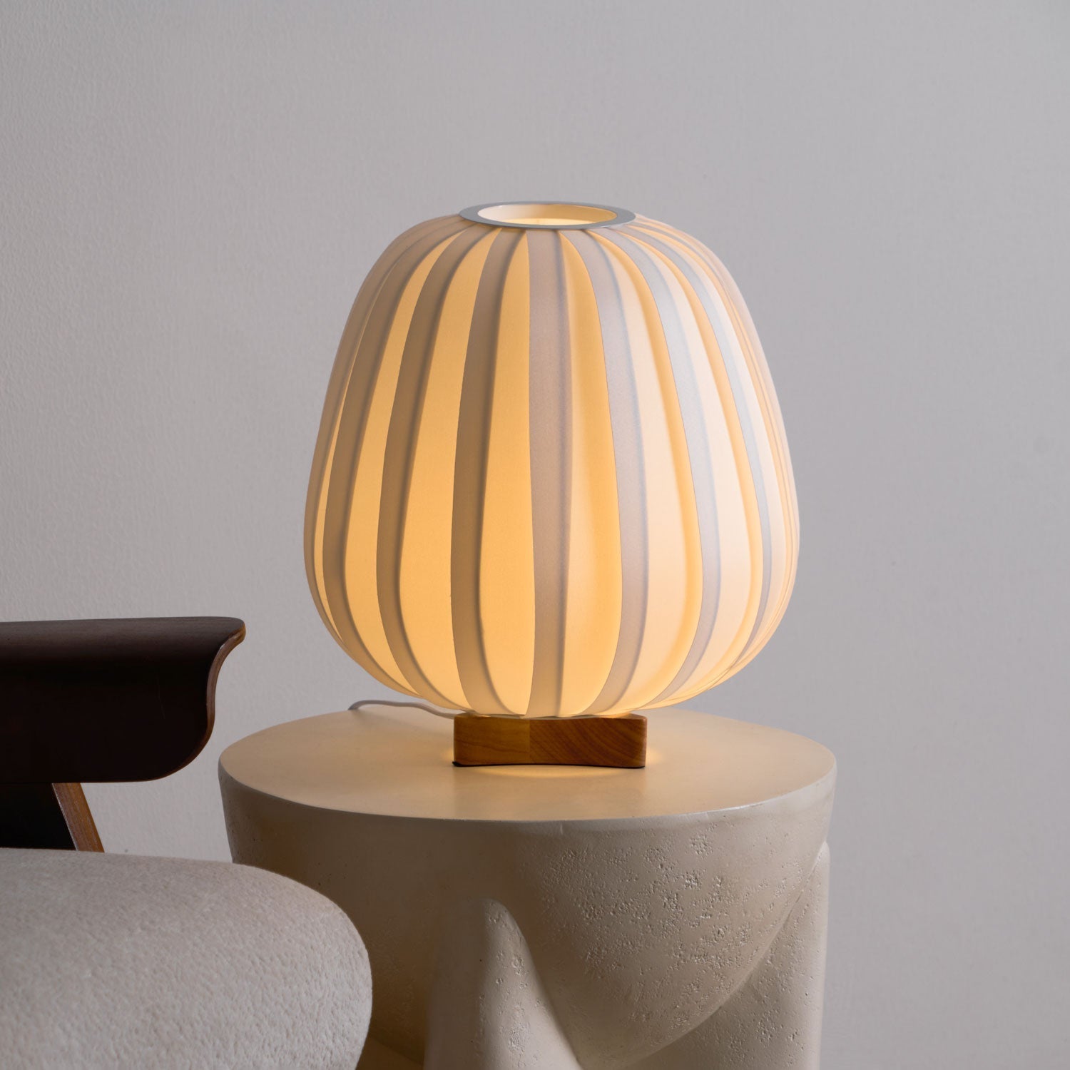 Elenor Fabric Minimalist Table Lamp-Neutral Decor