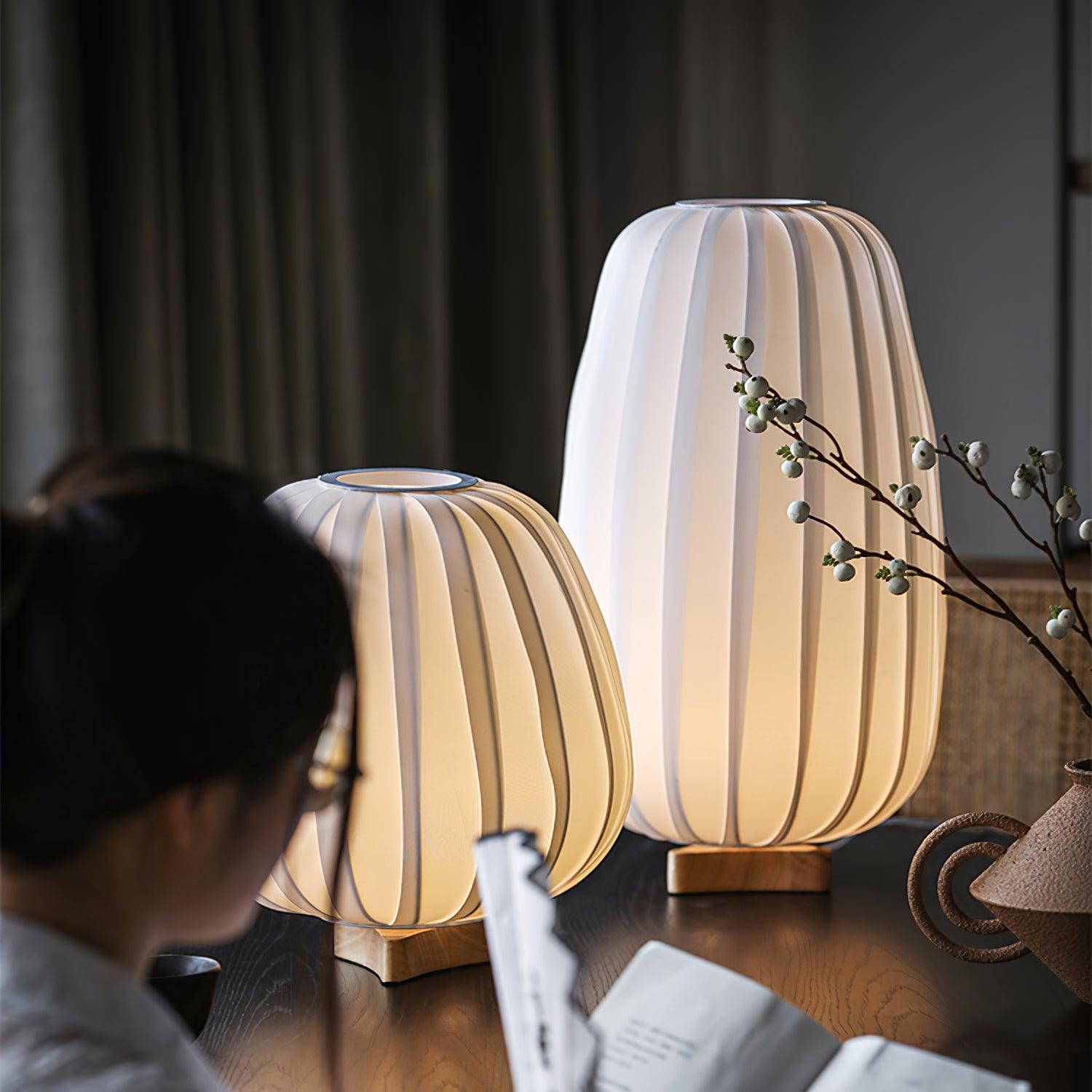 Elenor Fabric Minimalist Table Lamp-Neutral Decor