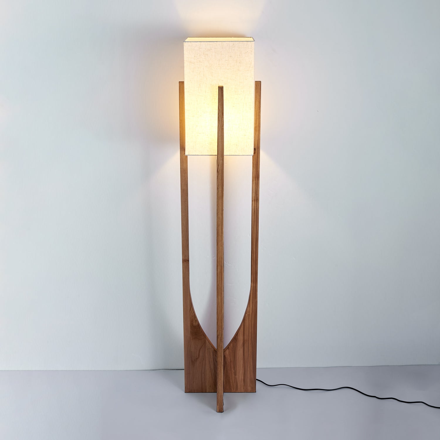 Tirixy Floor Lamp Wood Modern-Neutral Decor