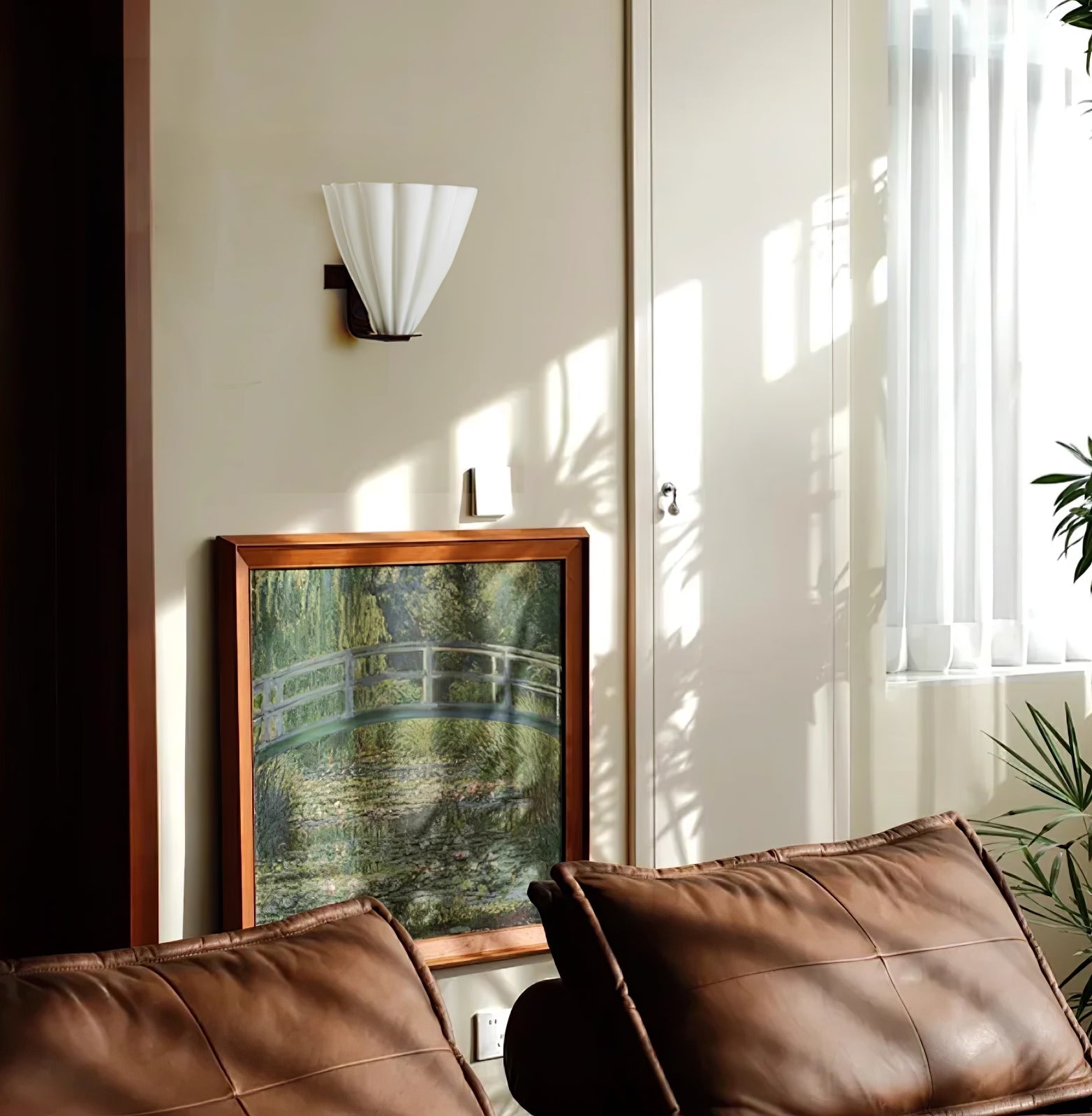 Ixelyn Shaped Glass Wall Sconce-Neutral Decor