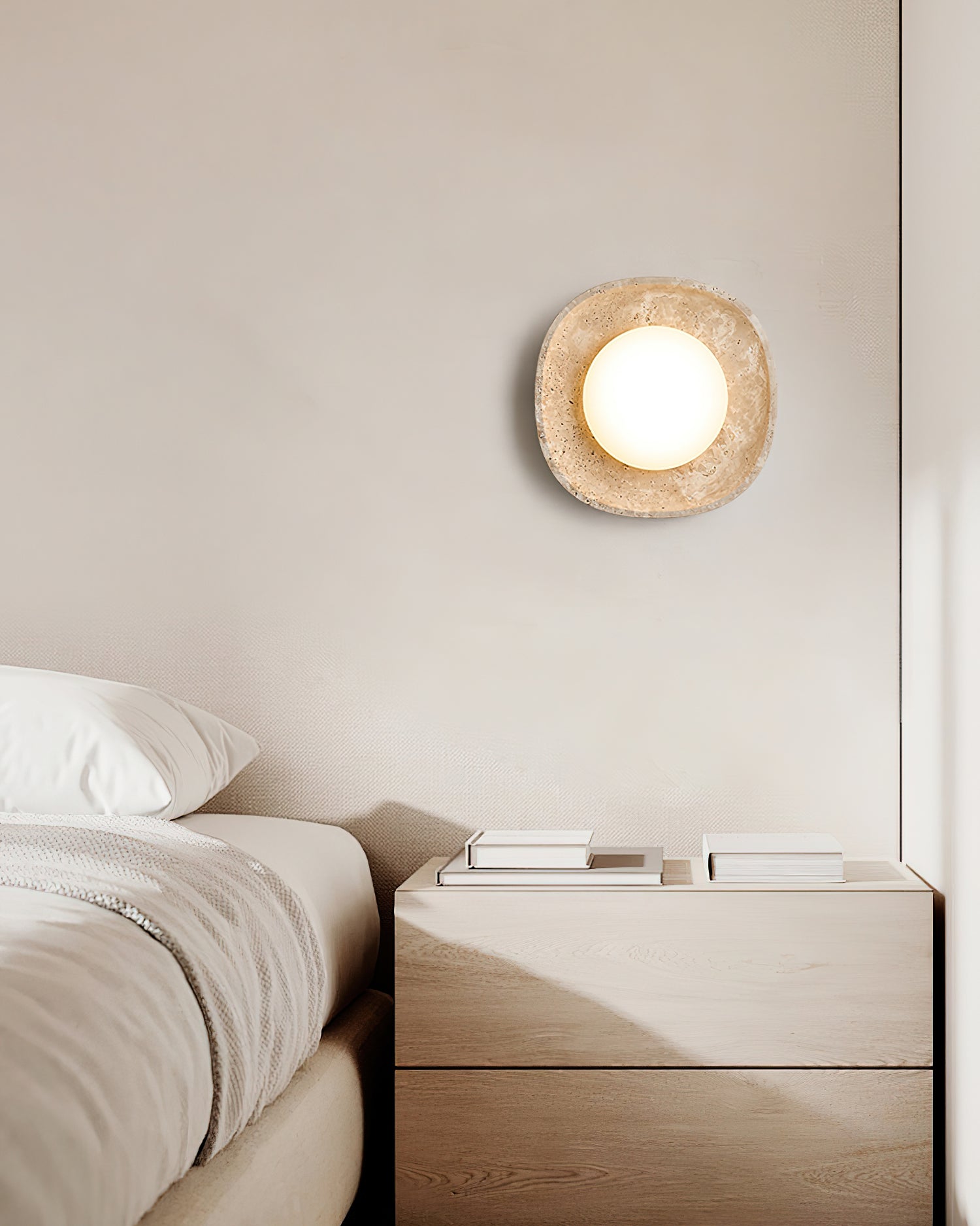 Ritta Wall Lamp Travertine Globe