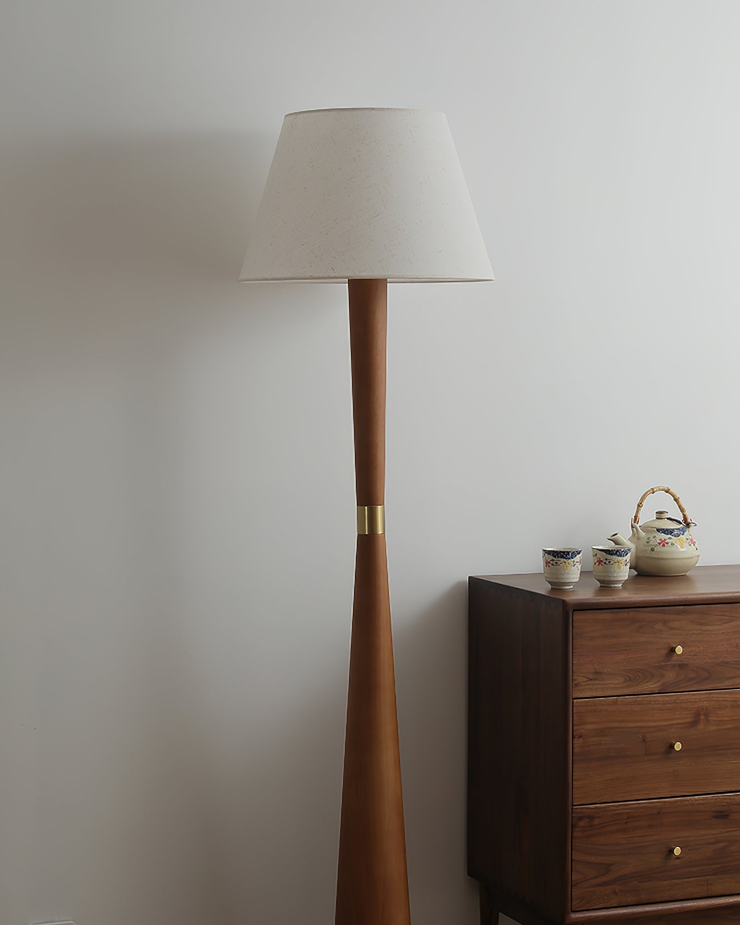 Gunnar Floor Lamp