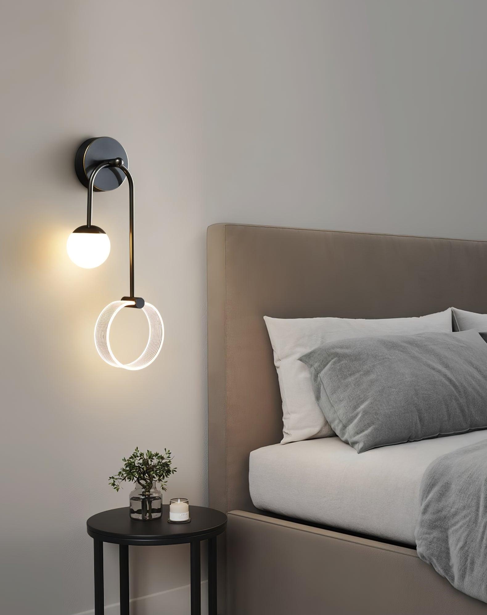 Warren Modern Minimalist LED Brass Wall Light-Neutral Decor