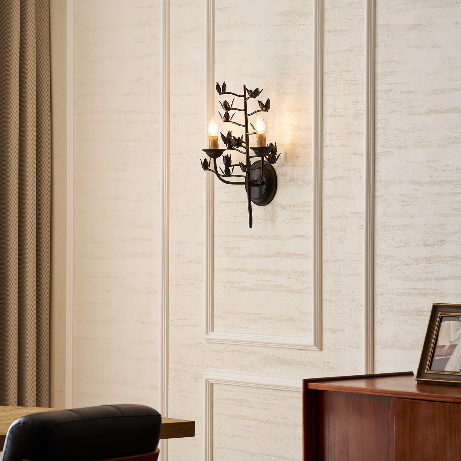 Top-down view of the Ferroarte Branch Wall Lamp.