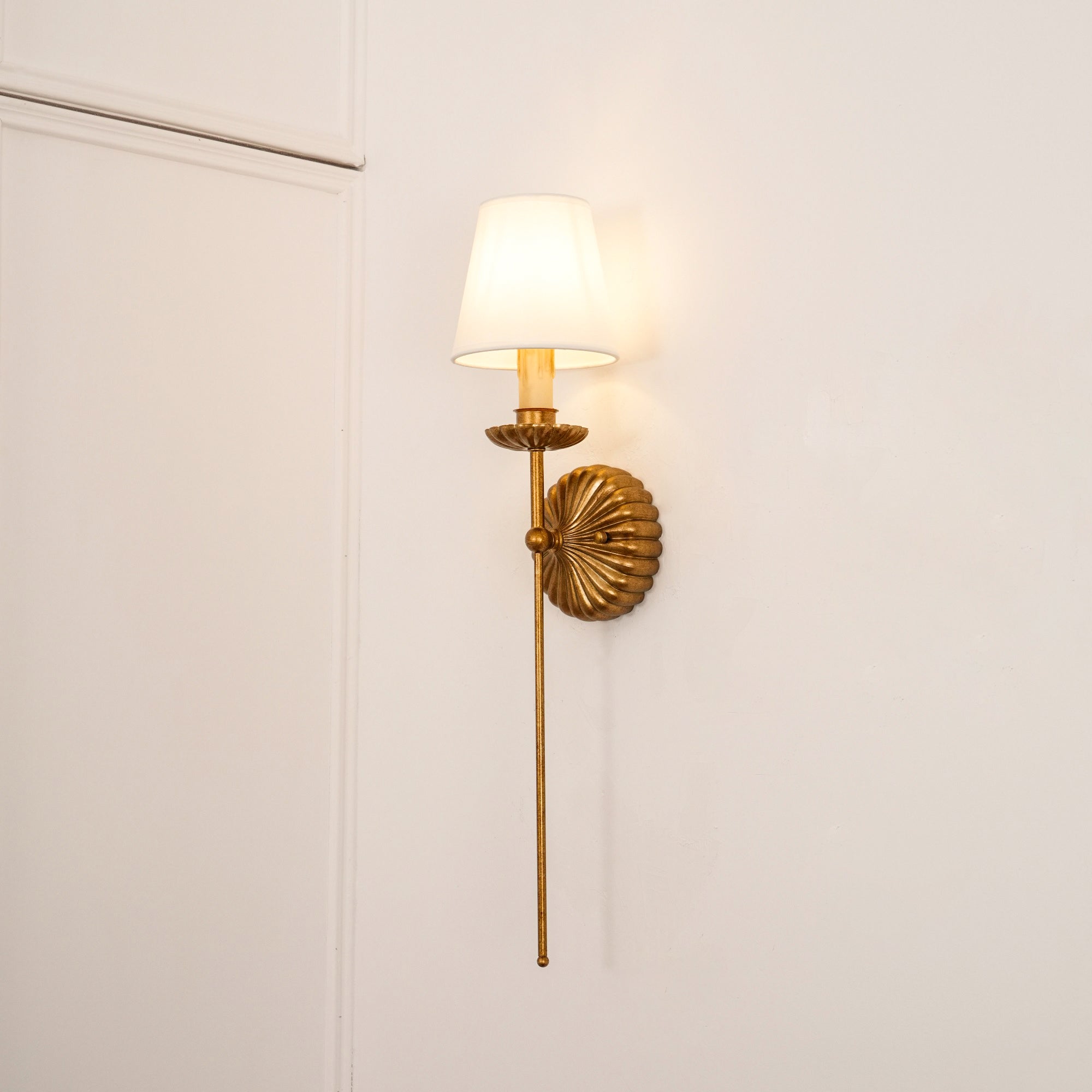 Antoinette French Wall Lamp-Neutral Decor