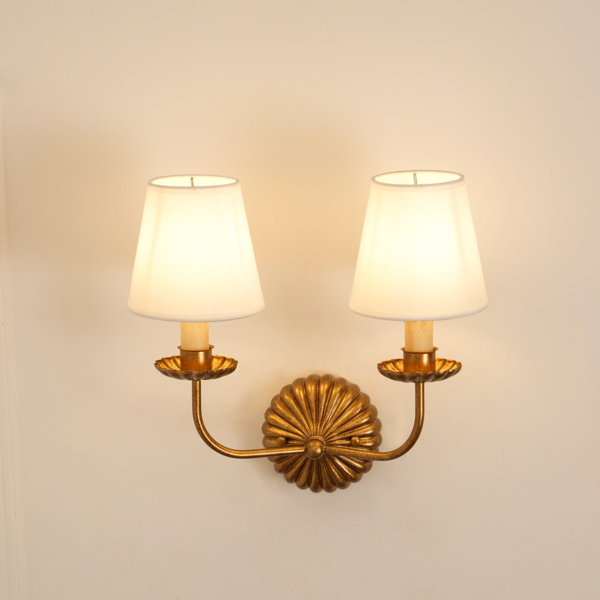 Antoinette French Wall Lamp-Neutral Decor